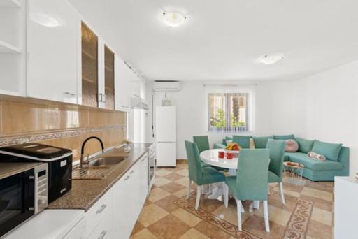 Apartmani Lorena Porec Exterior photo